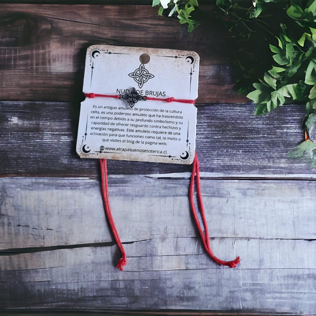 Pulsera roja nudo de brujas